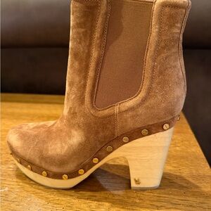 Veronica Beard Brown Suede Ankle Boots